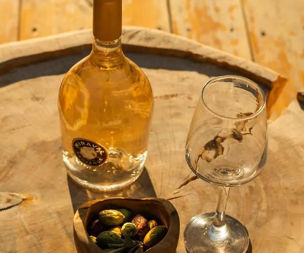 Meli Isle - Adults Only Otel